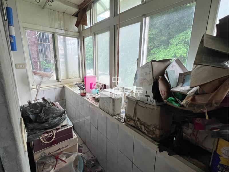 ●流浪頭旁四房投資屋房屋室內格局與周邊環境