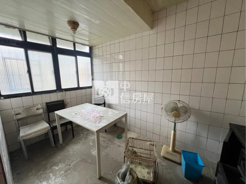 ●流浪頭旁四房投資屋房屋室內格局與周邊環境