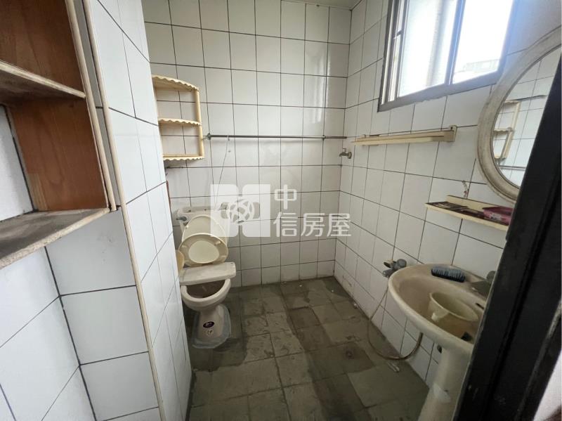 ●流浪頭旁四房投資屋房屋室內格局與周邊環境