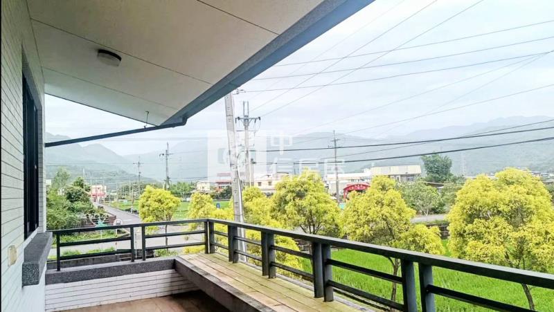 員山珍藏日式庭院造景農舍房屋室內格局與周邊環境