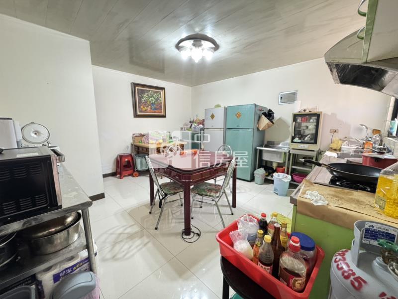 華勛市場大地坪獨棟透天房屋室內格局與周邊環境