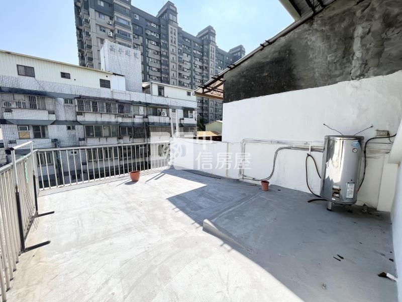市場稀有正忠明路臨路透店房屋室內格局與周邊環境