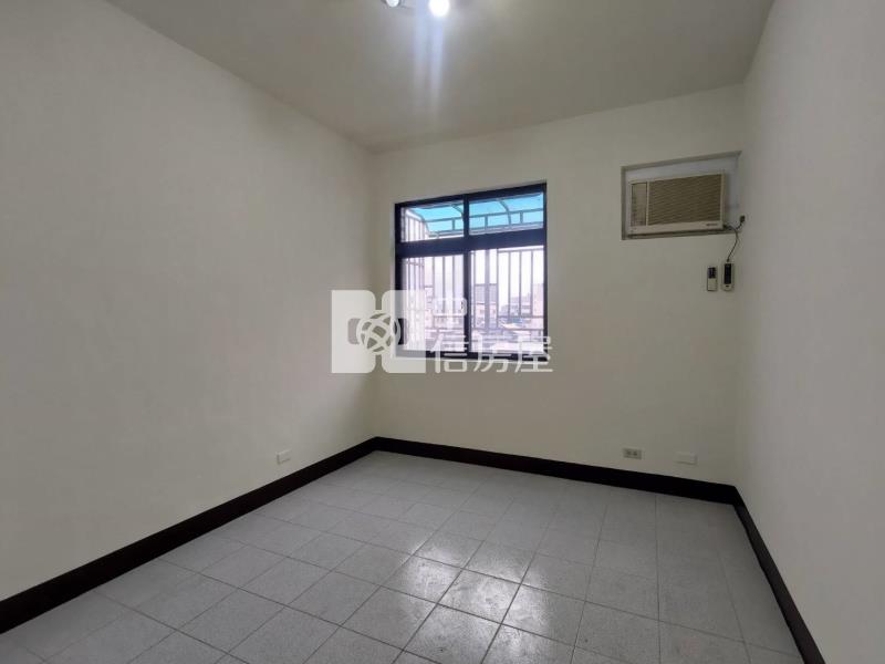 張三的家房屋室內格局與周邊環境