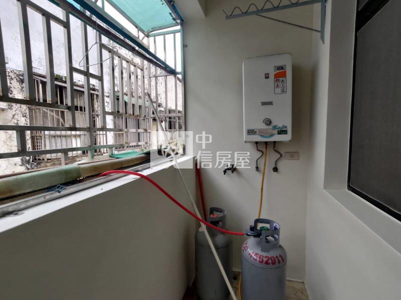 張三的家房屋室內格局與周邊環境