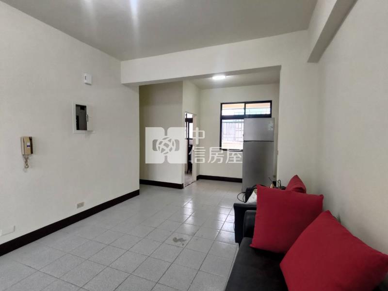 張三的家房屋室內格局與周邊環境