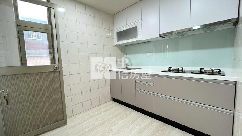 平鎮獅子林*全新裝潢三房社區美寓*24H物業管理房屋室內格局與周邊環境