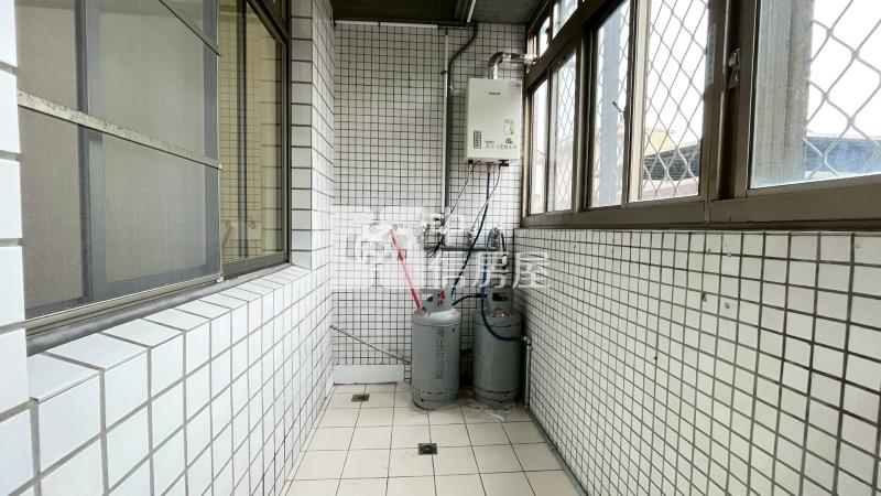 平鎮獅子林*全新裝潢三房社區美寓*24H物業管理房屋室內格局與周邊環境