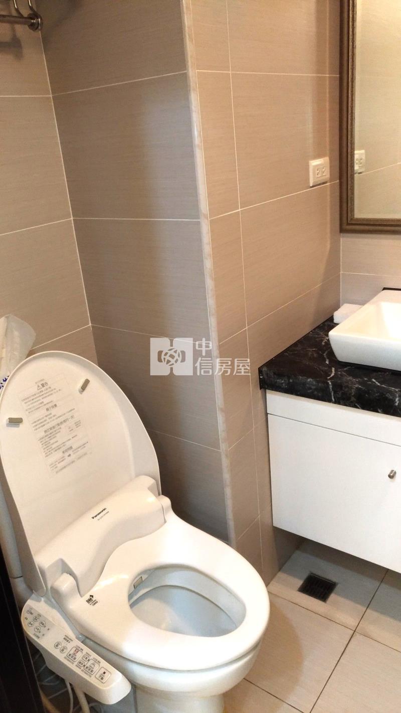 八德峰景苑次頂樓兩房車房屋室內格局與周邊環境