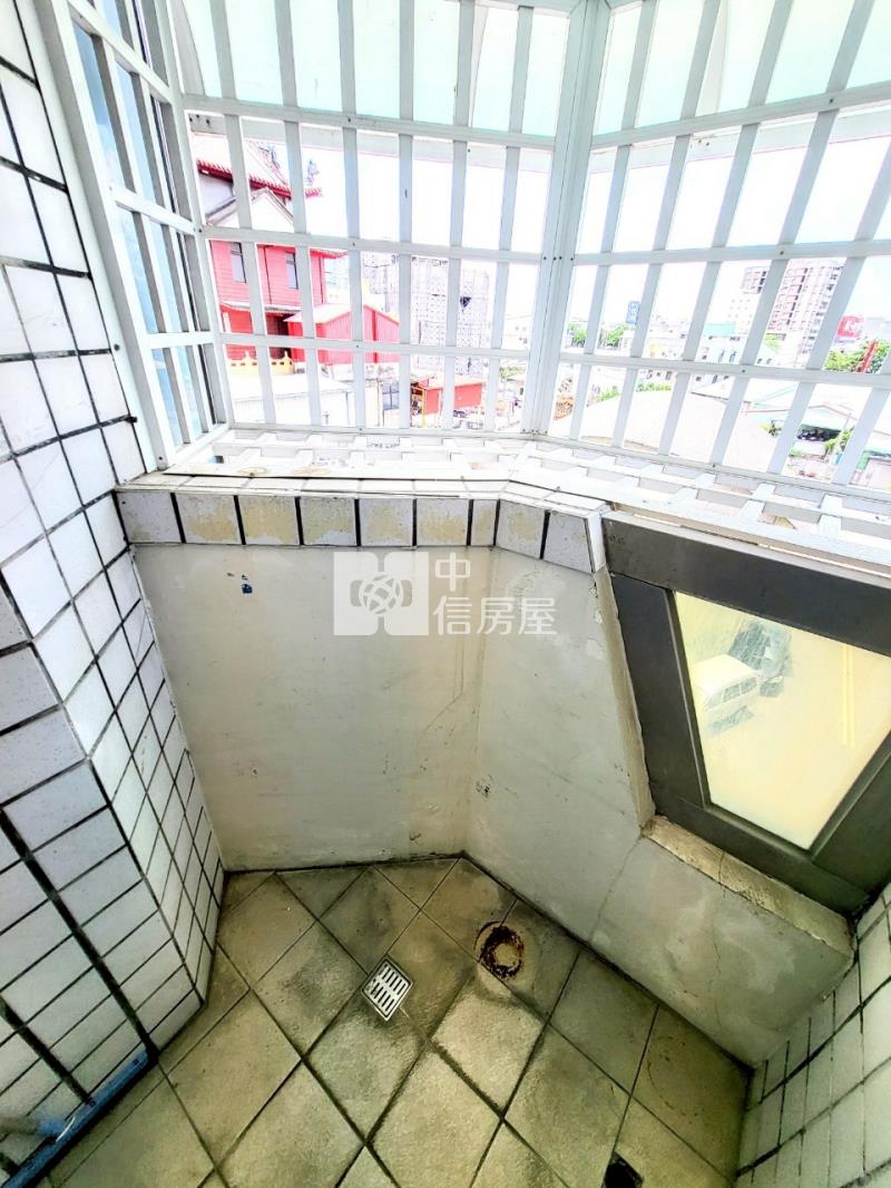 巴黎大廈美3房房屋室內格局與周邊環境