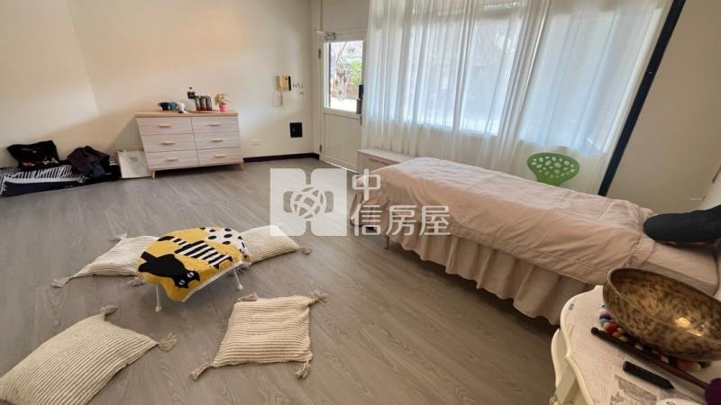 體育園區稀有小店面房屋室內格局與周邊環境