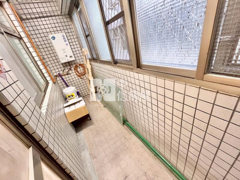 中壢體育園區低樓層三房+輪抽車位房屋室內格局與周邊環境
