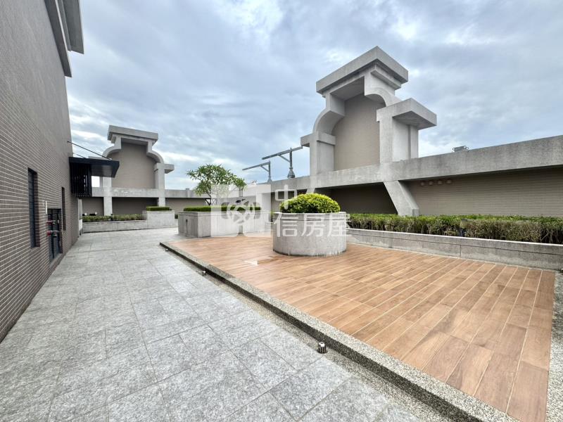 赫里翁臻愛大露台2房+平車房屋室內格局與周邊環境
