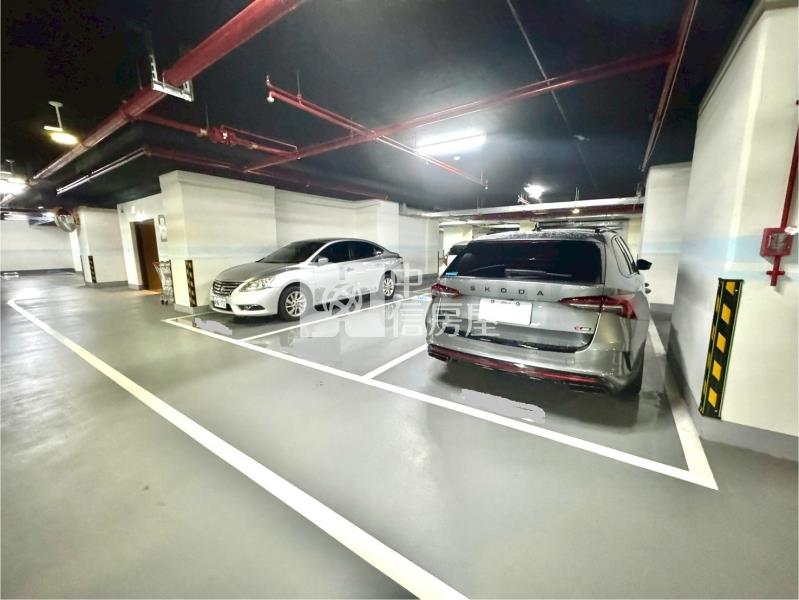 赫里翁臻愛大露台2房+平車房屋室內格局與周邊環境