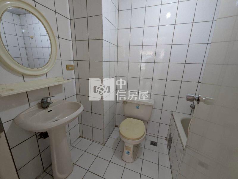 比佛利加州三房房屋室內格局與周邊環境