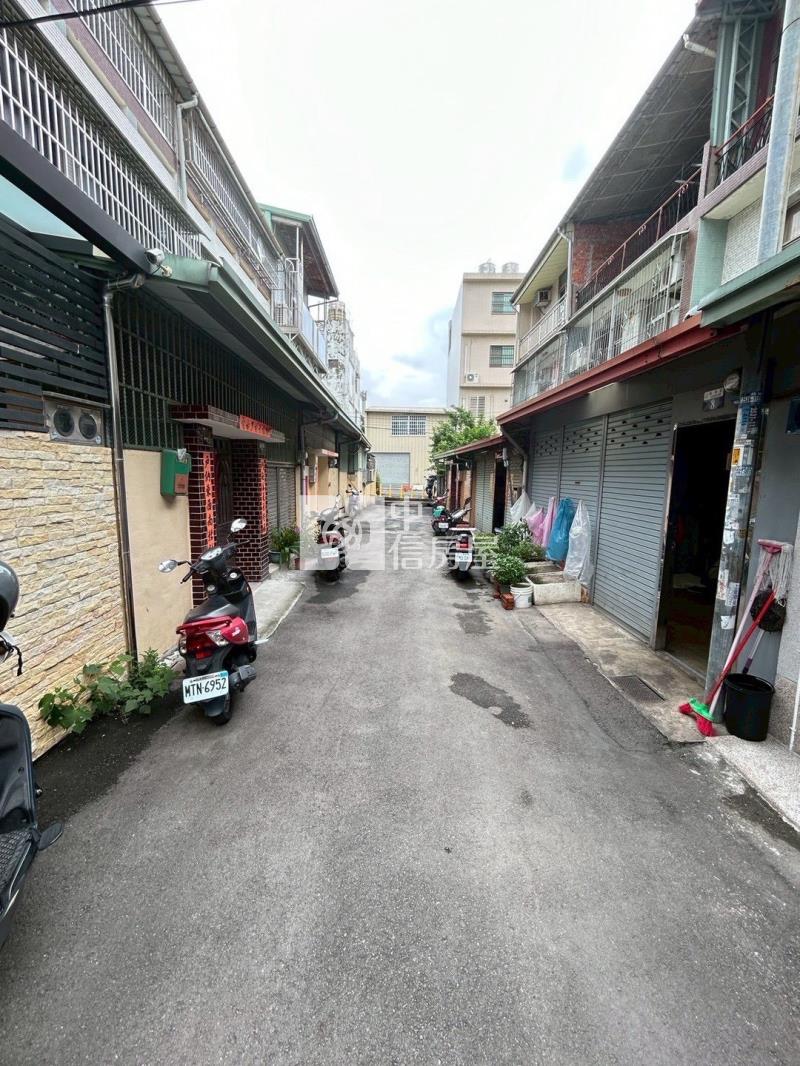 潭子孝親房美透天房屋室內格局與周邊環境