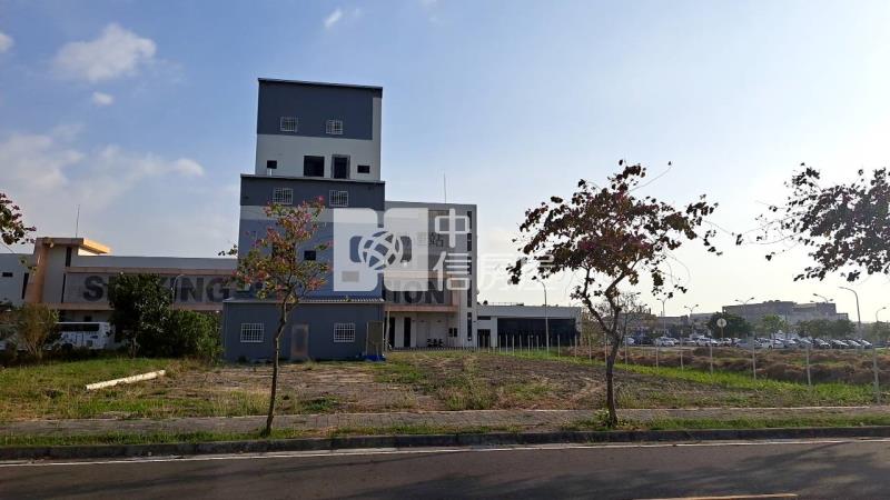 新營轉運站重劃區404大地坪建地房屋室內格局與周邊環境