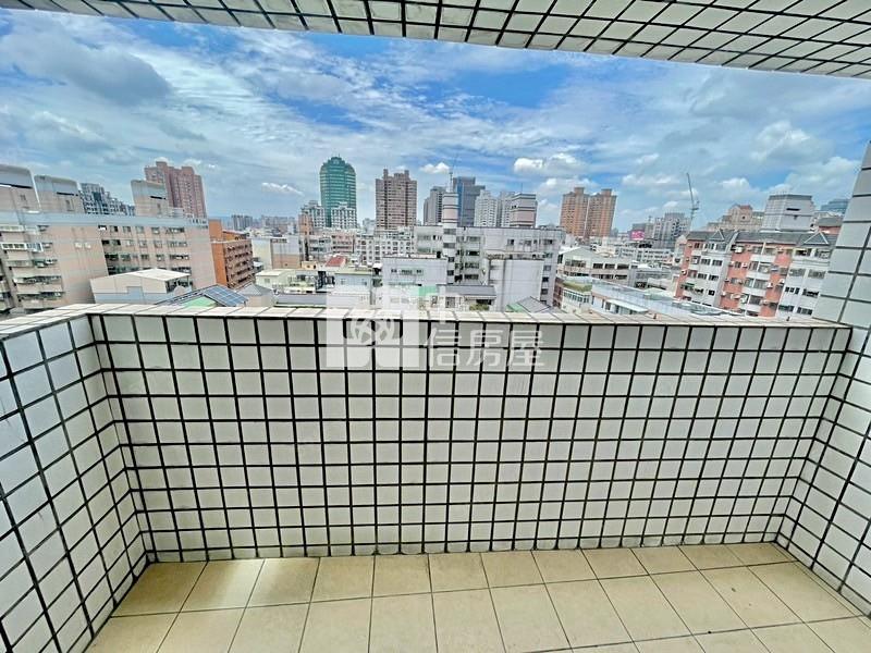 文心百利三房車位房屋室內格局與周邊環境