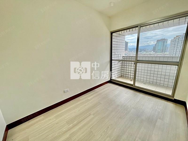 文心百利三房車位房屋室內格局與周邊環境