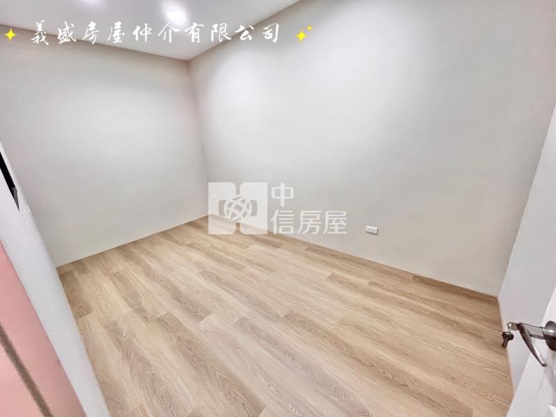 育達高中整新前院停車透天房屋室內格局與周邊環境