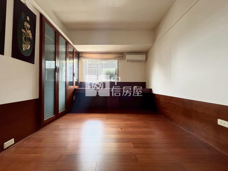 樹孝傳奇中高樓層大三房機上車位房屋室內格局與周邊環境