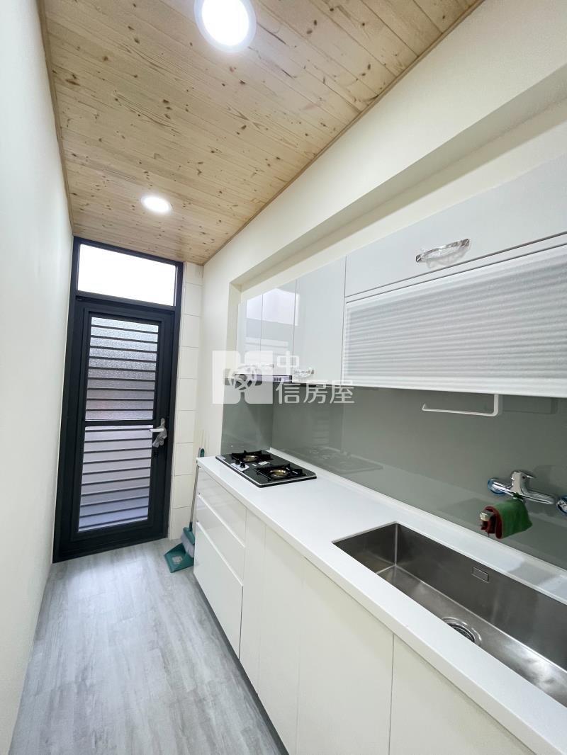 興大全新精美3房房屋室內格局與周邊環境