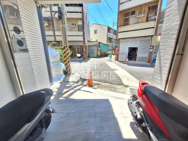 歸仁忠孝4年新透天房屋室內格局與周邊環境
