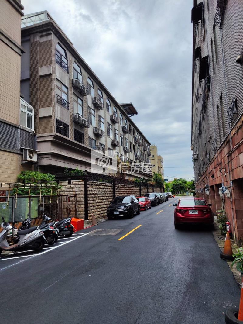 中壢交流道旁雙車位別墅房屋室內格局與周邊環境