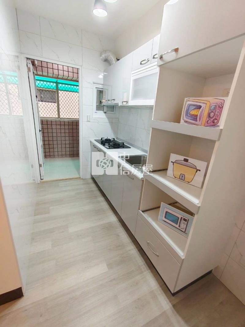 新化中正路美妝三房平車華廈房屋室內格局與周邊環境