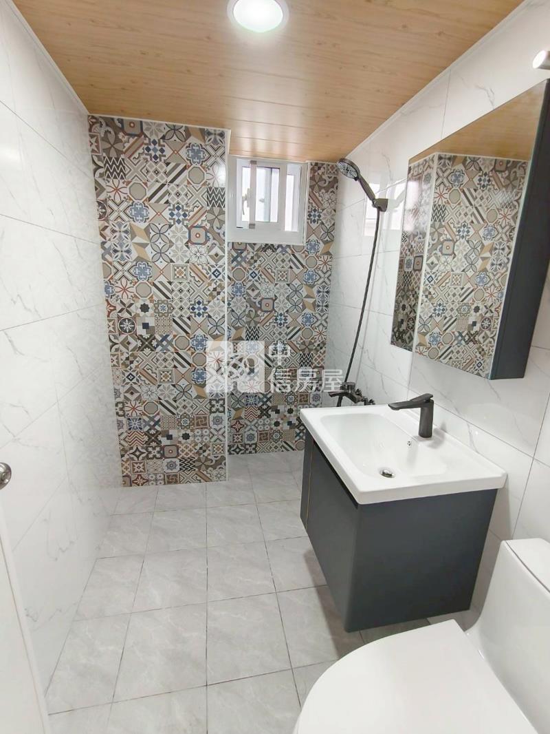 新化中正路美妝三房平車華廈房屋室內格局與周邊環境