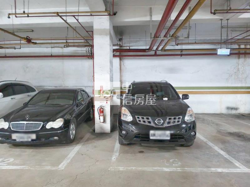 新化中正路美妝三房平車華廈房屋室內格局與周邊環境