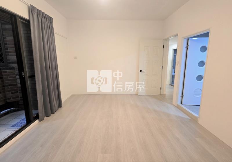 艾菲爾香榭三房車位視野戶房屋室內格局與周邊環境