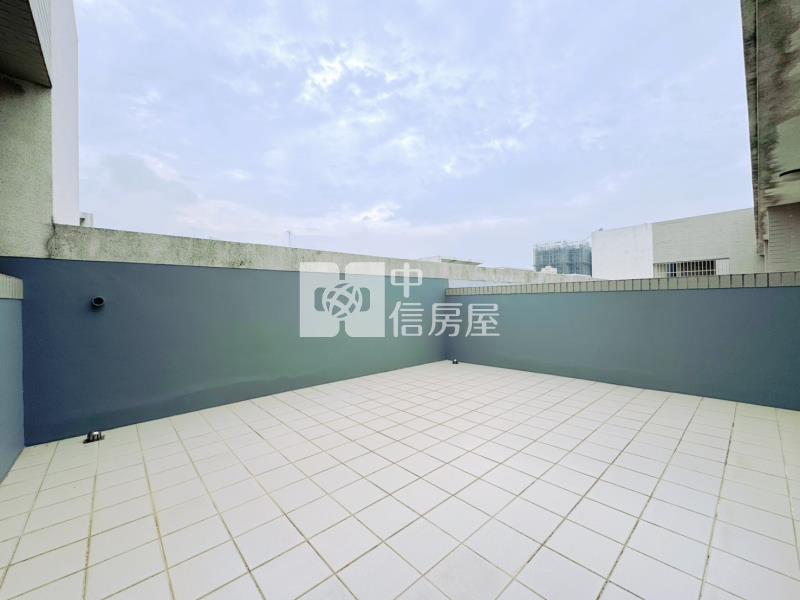 敬益時代前院停車別墅房屋室內格局與周邊環境