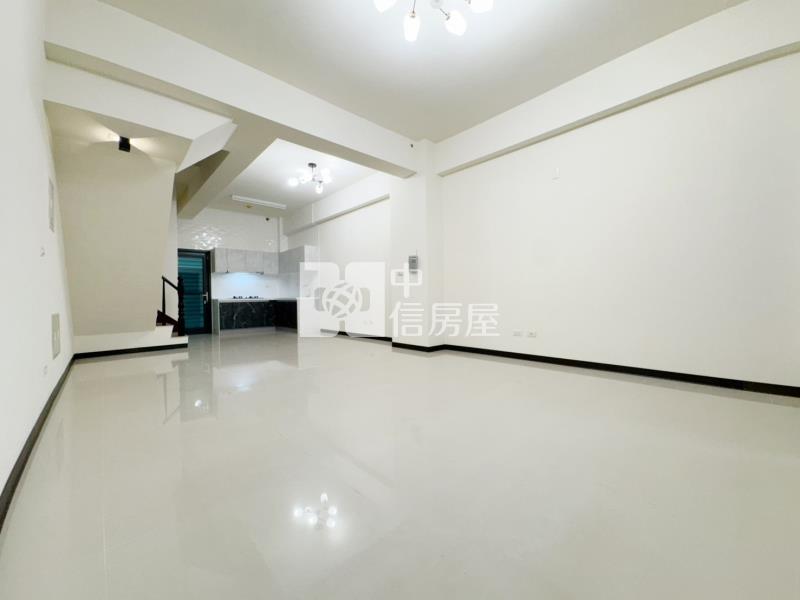敬益時代前院停車別墅房屋室內格局與周邊環境