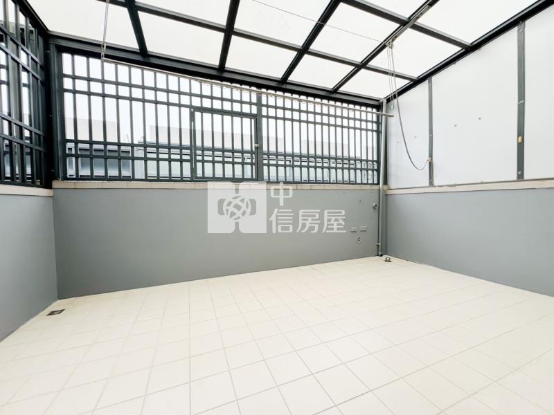 敬益時代前院停車別墅房屋室內格局與周邊環境