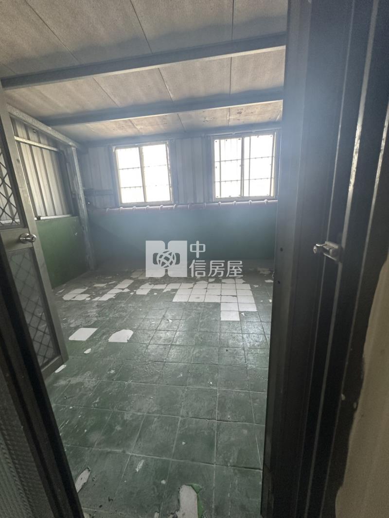 渴望園區旁三車位美別墅房屋室內格局與周邊環境