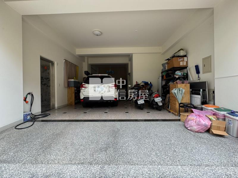 大買家旁輕屋齡雙車電梯豪墅房屋室內格局與周邊環境