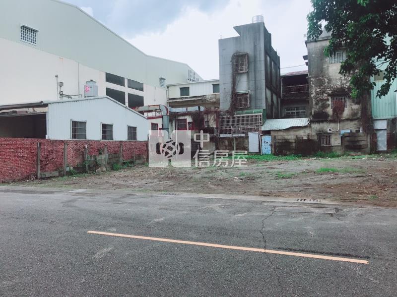 中正商業建地房屋室內格局與周邊環境