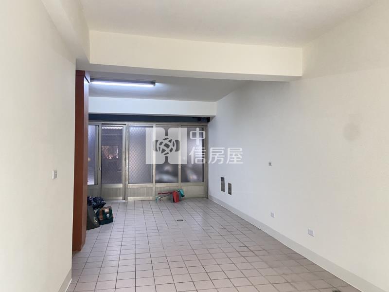 中正尊邸透天房屋室內格局與周邊環境