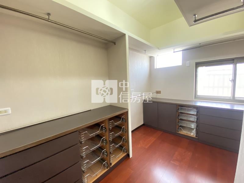 中正尊邸透天房屋室內格局與周邊環境
