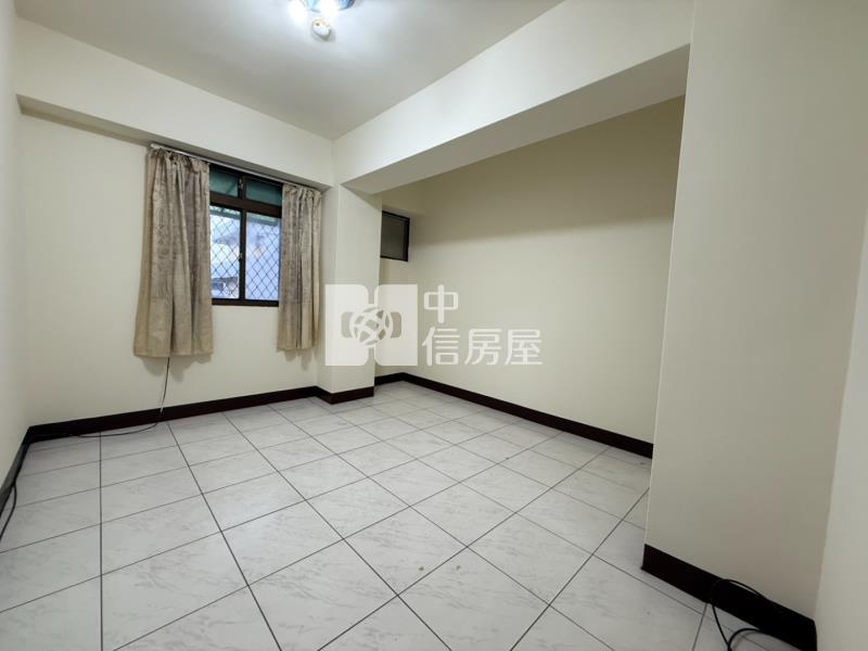 專任★近中原體育園區3+1房車房屋室內格局與周邊環境