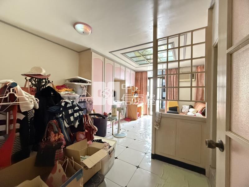 採光邊間透天房屋室內格局與周邊環境