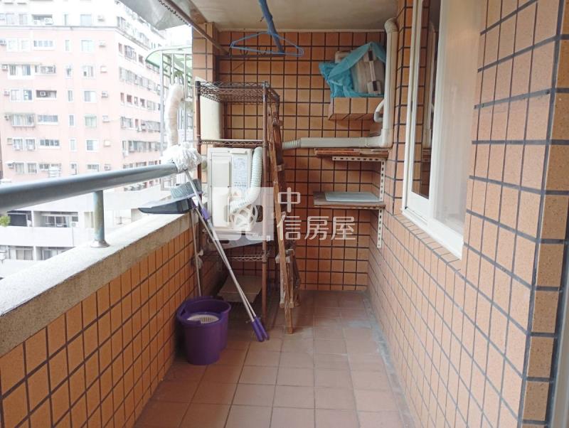 中港世紀紅精美3房平車美廈房屋室內格局與周邊環境