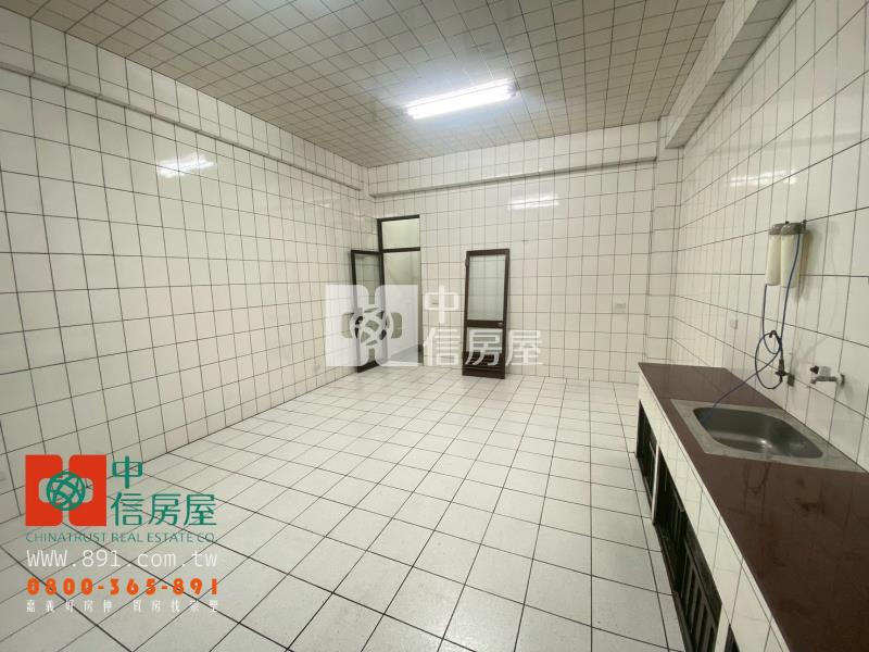 竹圍路透天店面房屋室內格局與周邊環境