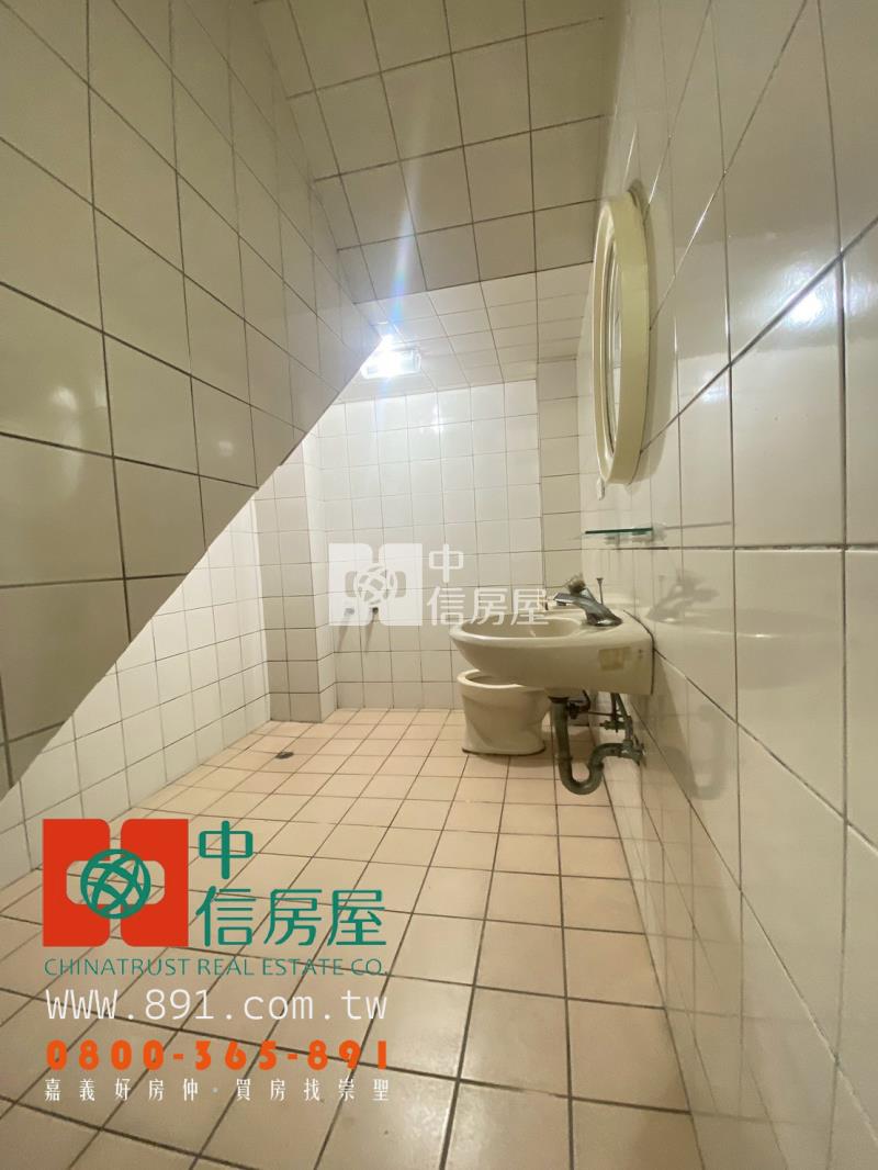 竹圍路透天店面房屋室內格局與周邊環境