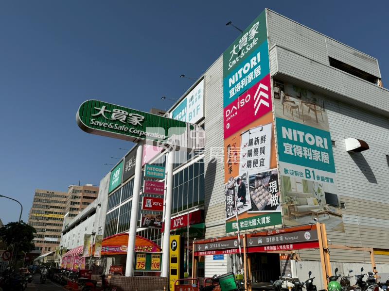 正松竹路熱鬧顯眼金透店房屋室內格局與周邊環境