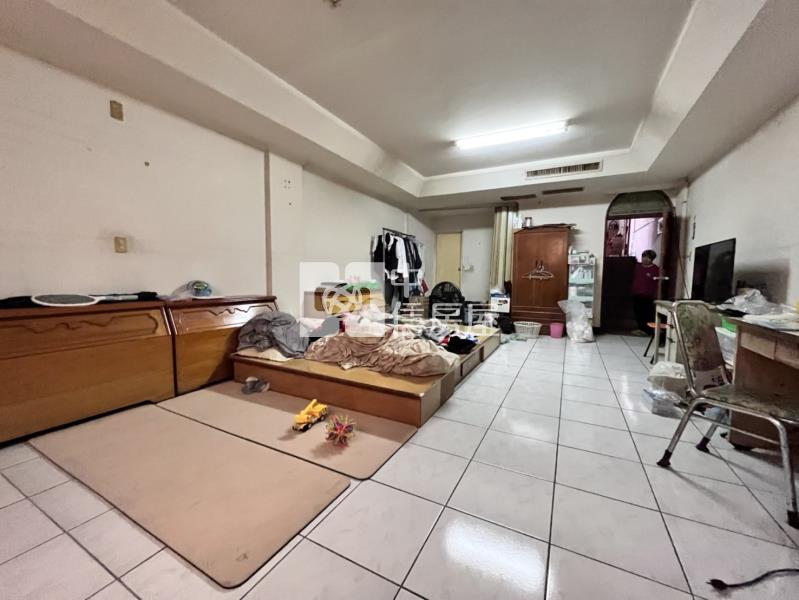經貿大巨蛋臨路店墅房屋室內格局與周邊環境
