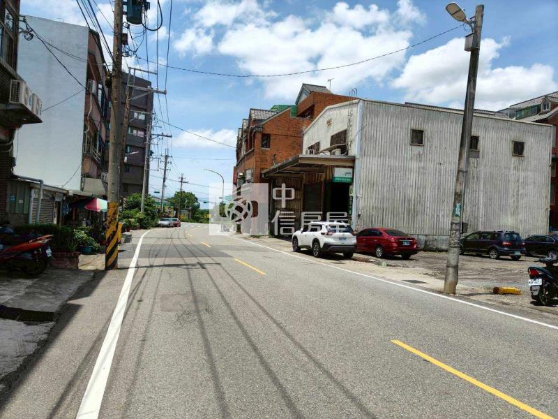 新坡市區珍稀美建地房屋室內格局與周邊環境
