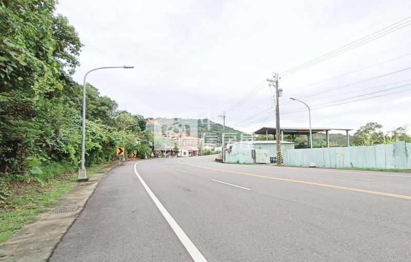 南化玉山國小1254坪農建地房屋室內格局與周邊環境