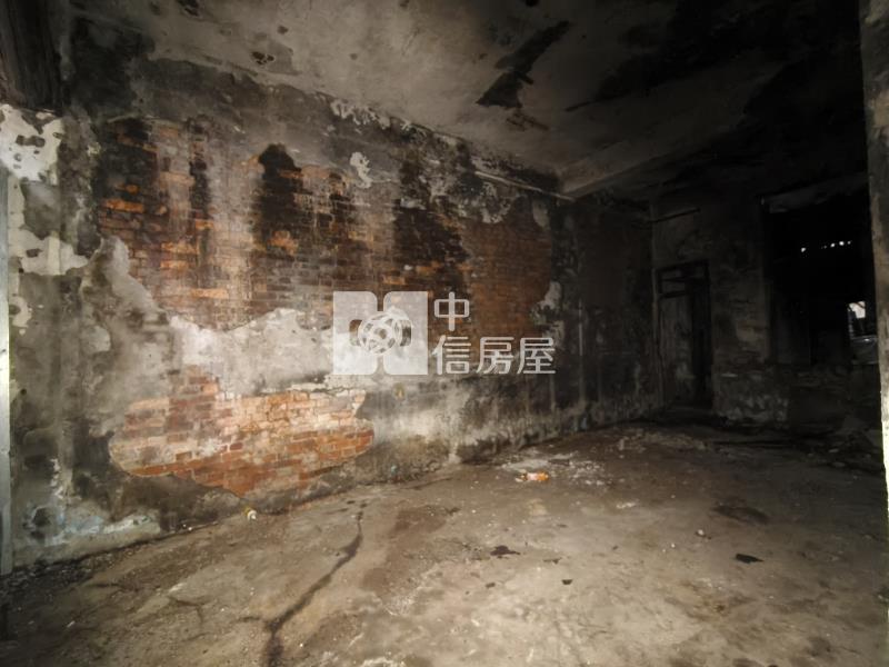 G-14基隆市區三樓原始透天房屋室內格局與周邊環境