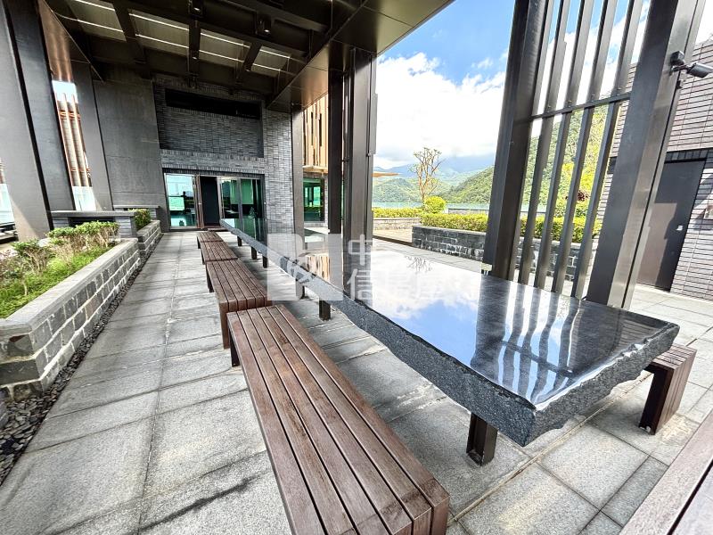 裸灩低樓層低總價山景湯屋房屋室內格局與周邊環境